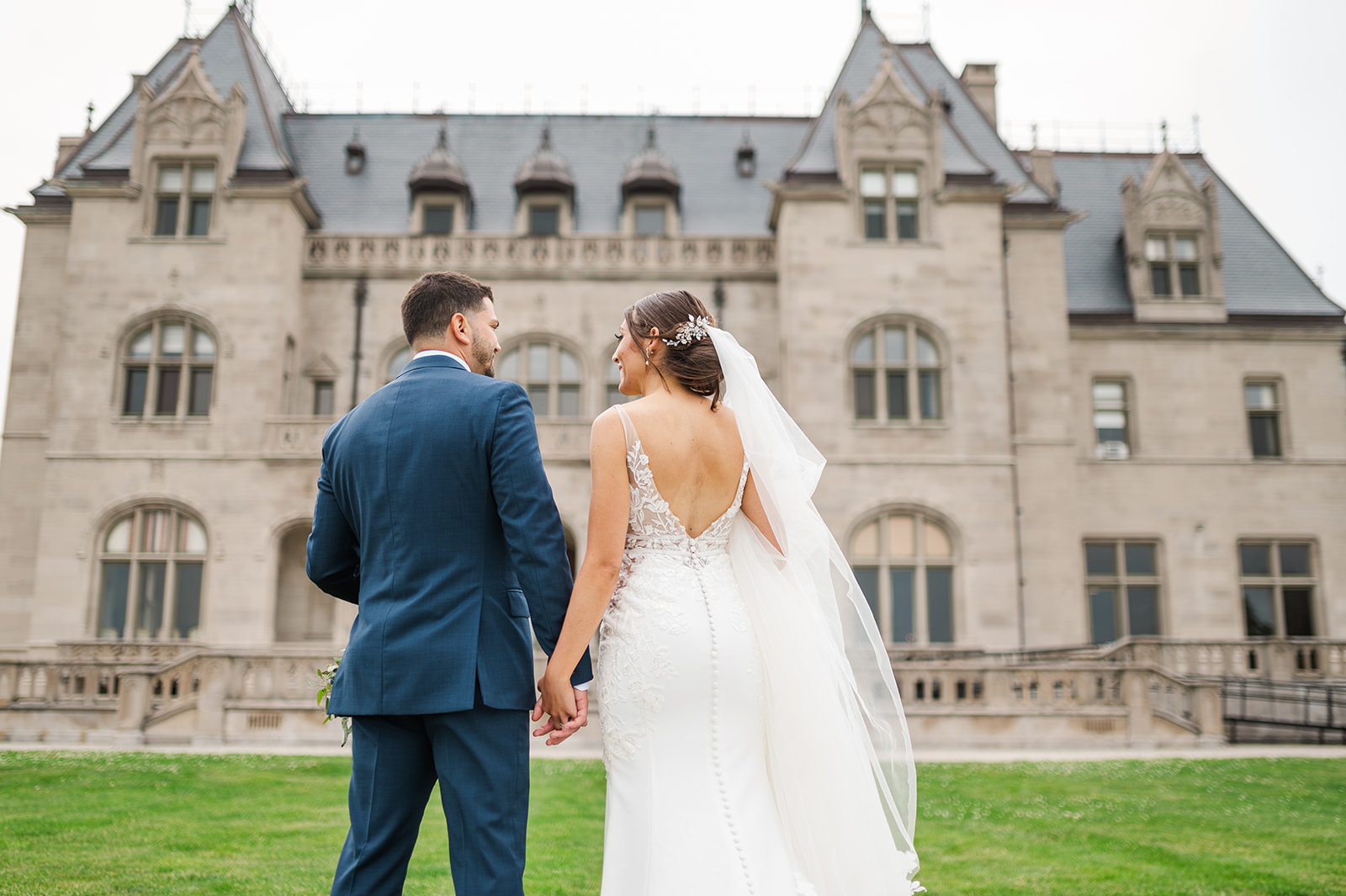 Bride and groom at a luxury Newport wedding venue in Rhode Island.